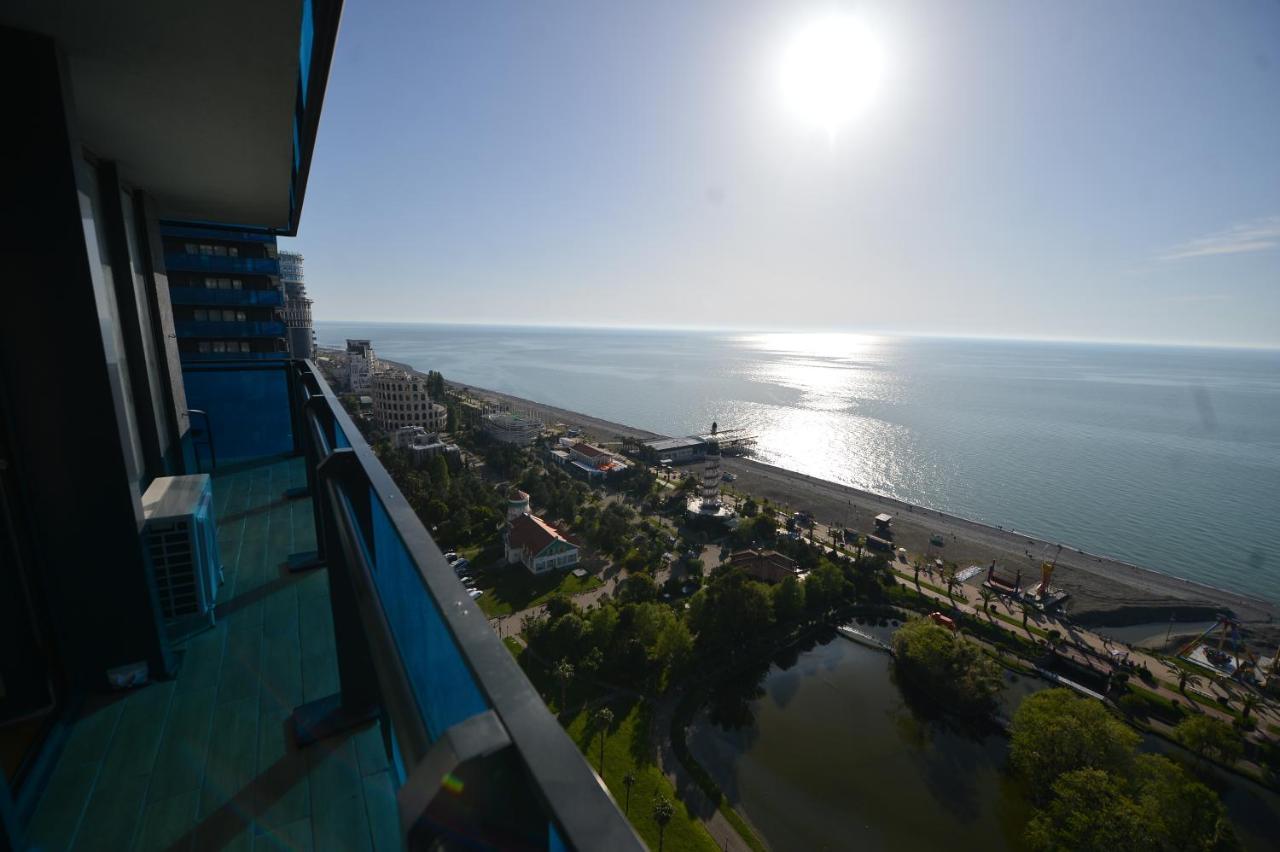 Orbi City Twins Tower Batumi Exterior foto